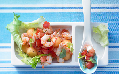 Салат из дыни и креветок