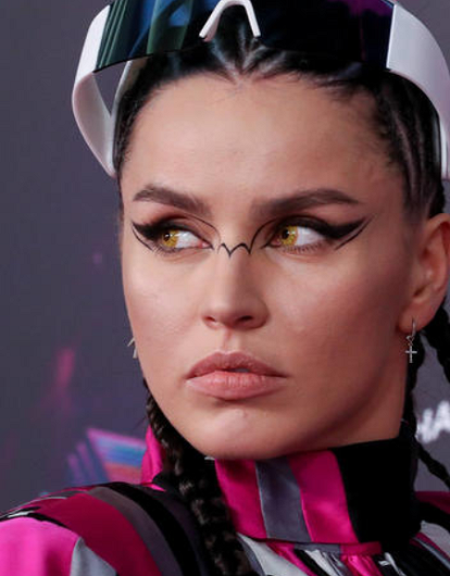 Zivert вернула Аркадию Укупнику гонорар за сорванный концерт