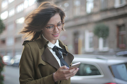 14 остроумных ответов на вопрос «Как дела?» в Tinder