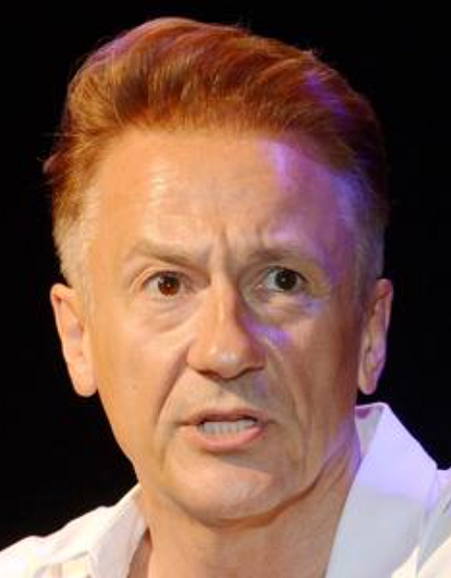 «Получает зарплату»: директор Театра Вахтангова объяснил гонорар Меньшикова в 24 миллион