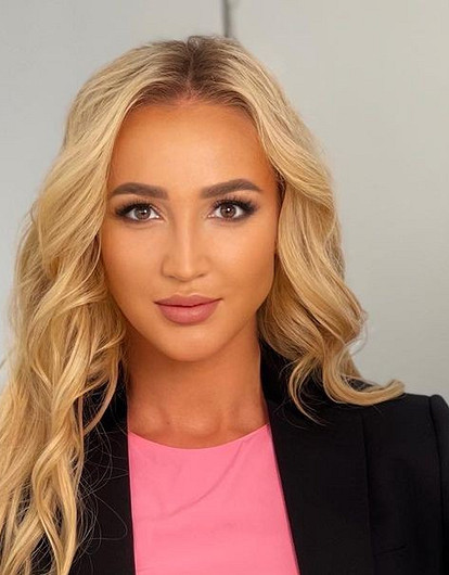 «Льстит»: Ольга Бузова заявила, что ее сравнивают с Пугачевой и Мадонной