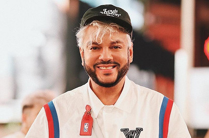 Ксения Собчак высмеяла Филиппа Киркорова в образе Жар-птицы