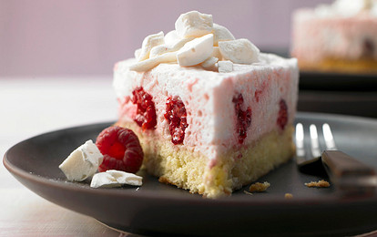 Бисквит с малиновым кремом