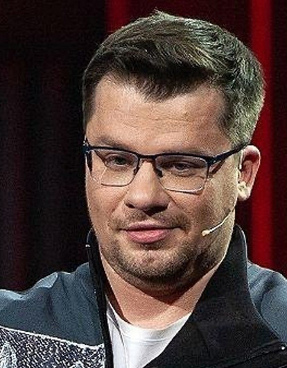 Гарик Харламов перестал скрывать новые отношения с актрисой