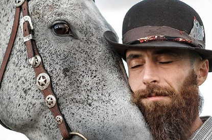 Спасение лосей и жизнь на конюшне: зоотехник из Твери рассказал о плюсах и минусах своей профессии (видео)