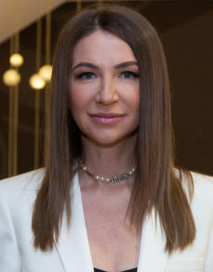 Елена Блиновская оскорбила людей, не способных купить ее марафоны