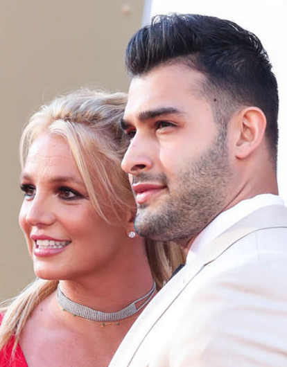 «Не могу поверить, что он мой жених!»: Бритни Спирс вернулась в Instagram