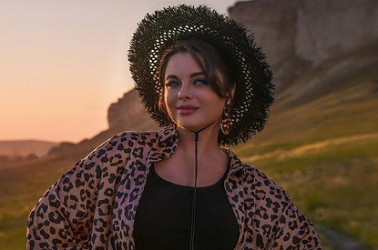 Адвокат объяснил, какую выгоду Наташа Королева может получить от внебрачной дочери для друга-гея