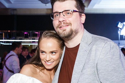 Гарик Харламов познакомил новую возлюбленную с мамой (фото)