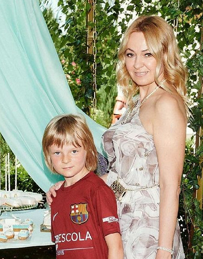 Яна Рудковская оправдалась за сына, который продолжил тренировки с травмой руки (видео)