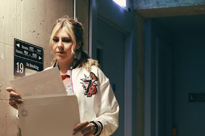 «Заработала полмиллиона за один заказ»: иллюстратор о плюсах и минусах своей профессии (бонус: упражнение для вдохновения)