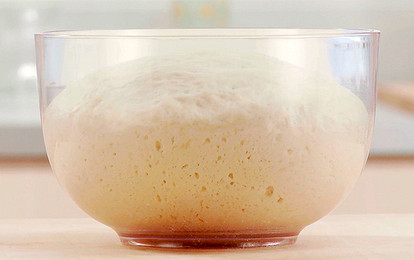 Дрожжевое тесто для пиццы