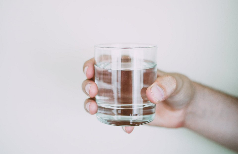 Гормоны и стероиды в питьевой воде: чем опасно и можно ли от них избавиться