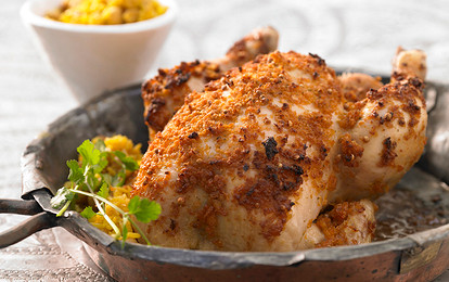 Запеченная курица с нутом и рисом