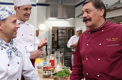 Пройди тест и узнай, кто ты из героев сериала «Кухня»