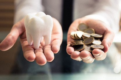 Больно, долго, дорого: 5 главных мифов по установке зубов