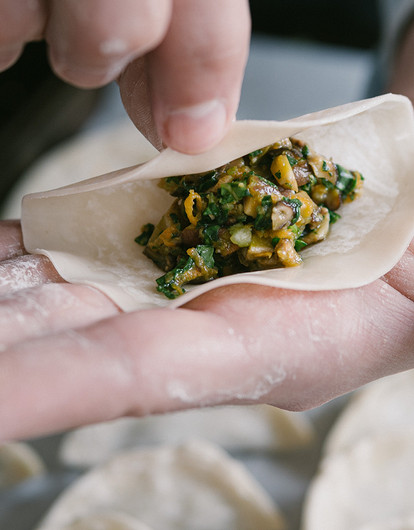 Налепили: легенды и традиции разных стран, связанные с пельменями (видео)