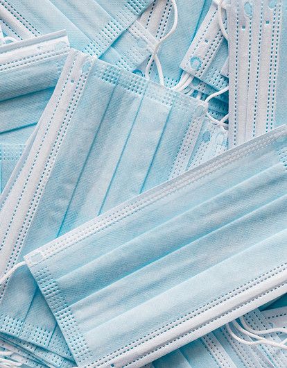 Еще пригодится: как использовать медицинскую маску в быту (видео)