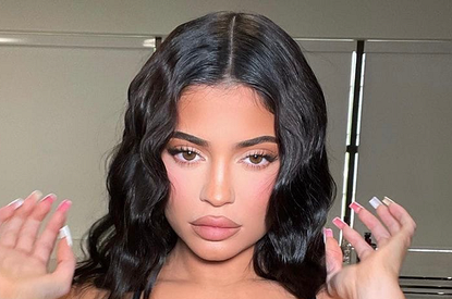 Кайли Дженнер стала первой женщиной с 300 миллионами подписчиков в Instagram