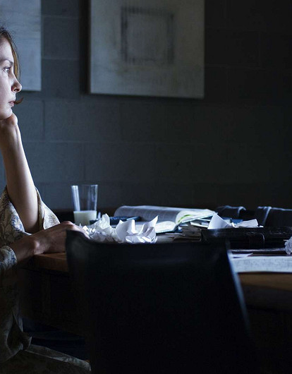 Вторичная выгода: почему дети часто болеют, а муж не торопится домой