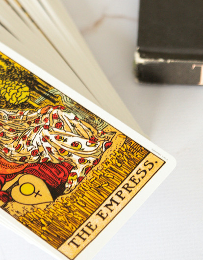 Какие сюрпризы ждут тебя в 2022: карта Таро для каждого знака зодиака