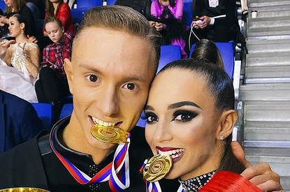 «Едим что хотим»: как чемпионы мира по бальным танцам готовятся к соревнованиям
