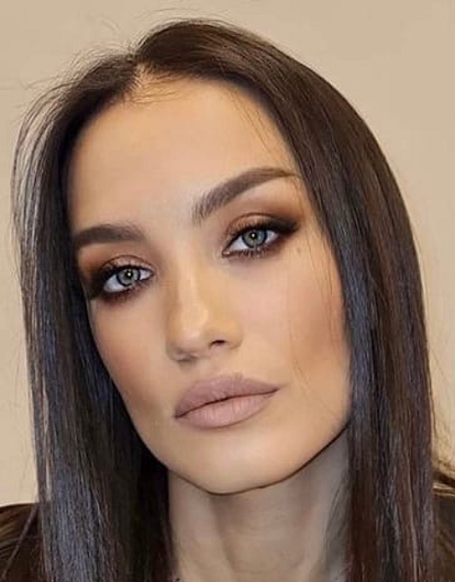 Виктория Дайнеко подала в суд на бывшего мужа