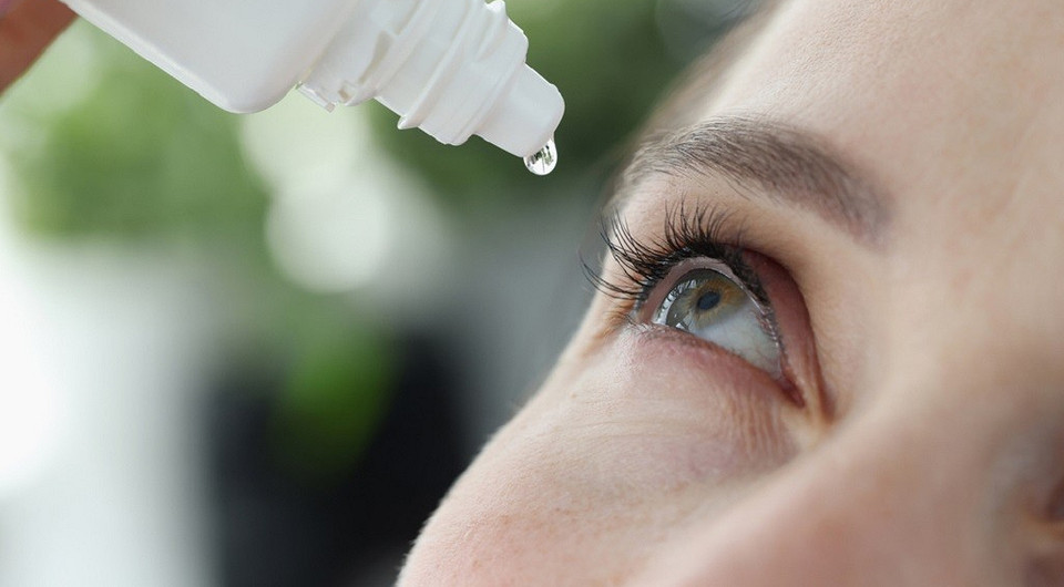 Осторожно, лекарство: когда капли для глаз могут навредить