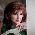 Елена Каури
