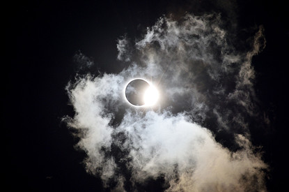 Затмения 2022 года: когда они произойдут и как на нас повлияют