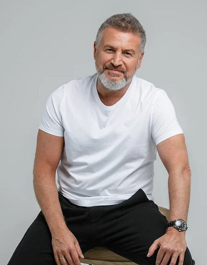 Забота по-новому: Леонид Агутин стал лицом новой кампании Авито по цифровой безопасности