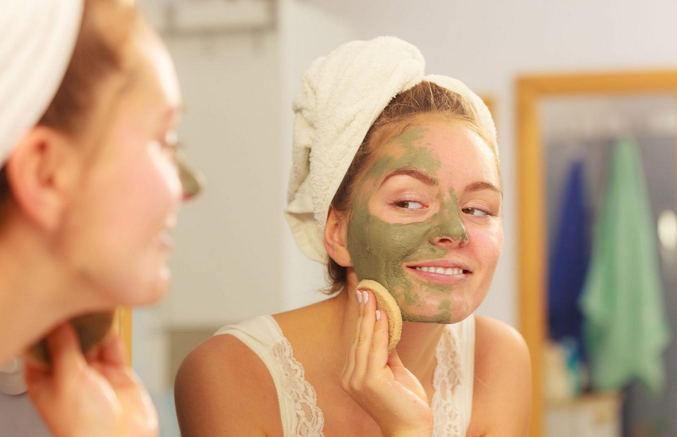 Сама себе косметолог: эффективные маски для лица в домашних условиях