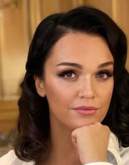 Слава впервые высказалась о расставании с мужем