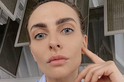 «Митька Хрусталев хочет, чтобы я ему ребенка родила»: Варнава проводит время с бывшим возлюбленным