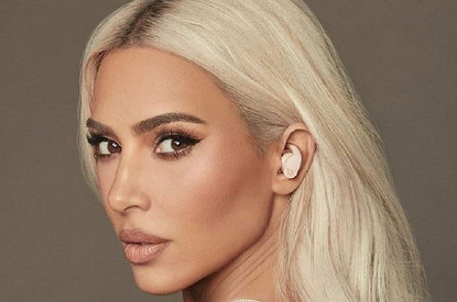 Ким Кардашьян: как выглядела до пластики и с кем встречается сегодня многодетная мама