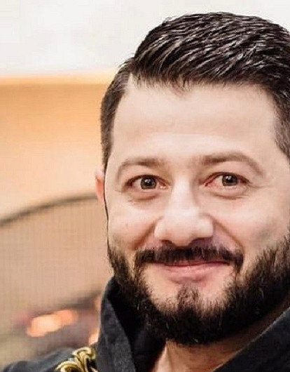 Михаил Галустян: почему не стал врачом и где познакомился с женой, с которой счастлив 20 лет