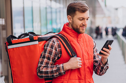 Едим дома: как выбрать подходящий сервис доставки еды