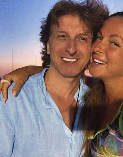 «Обидно и жалко, столько сил и времени потрачено»: отец Нюши намекнул на завершение ее карьеры