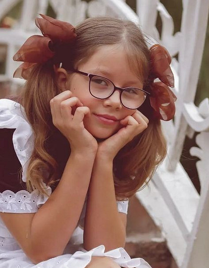 Фартук, косы, кружева: какой была школьная форма в СССР