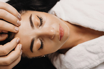 Хиропластический массаж лица: кому он нужен, объясняет эксперт