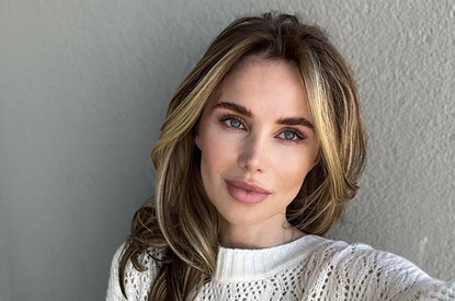 «Я оберегаю свою семью»: Алекса объяснила, почему отреклась от звездных друзей