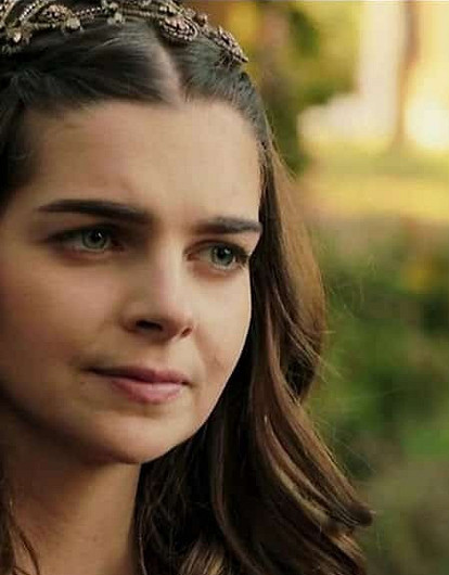 Пелин Карахан: 10 интересных фактов об исполнительнице роли Михримах в «Великолепном веке»