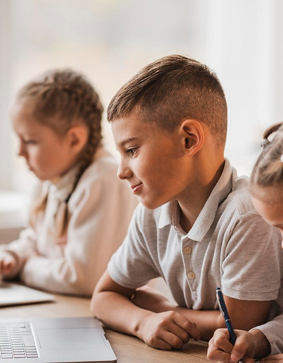 Дети в Сети: интернет-риски, которые подстерегают твоего ребенка в виртуальном мире