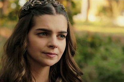 Пелин Карахан: 10 интересных фактов об исполнительнице роли Михримах в «Великолепном веке»