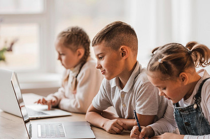 Дети в Сети: интернет-риски, которые подстерегают твоего ребенка в виртуальном мире