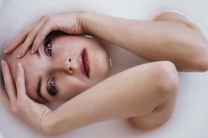 Молочная ванна: преимущества модной бьюти-процедуры