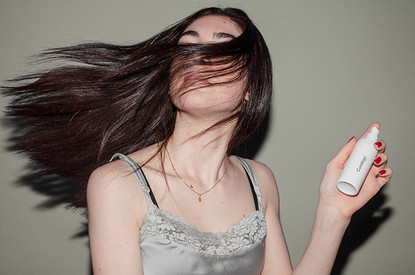 Ломкие волосы: 10 причин и способов лечения