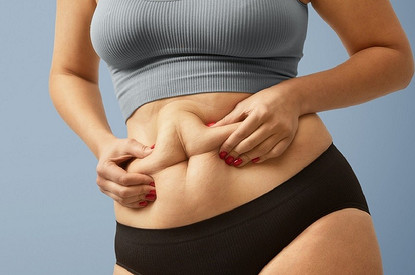 Почему выпирает живот: 7 главных причин и как его побыстрее убрать