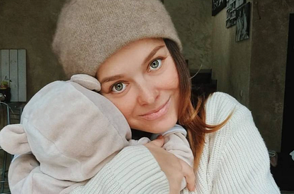 «Дети плачут. Мы с мужем без сил»: Наталия Медведева рассказала о трудностях материнства