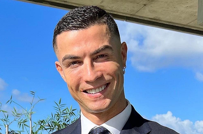 «Манчестер Юнайтед» разорвал контракт с Криштиану Роналду